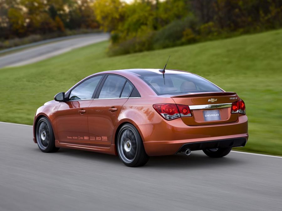  Chevrolet Cruze Z-Spec Concept 2010 года  (фото 3 из 8)